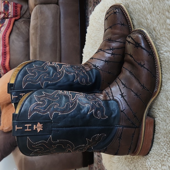 Men's *Keep Out With Longhorn Lights" Handmade Brown Leather Cowboy Boots ๐ค ๐ข๐ - Picture 7 of 17
